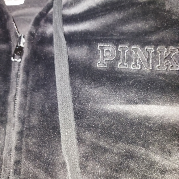 Sold - Picture 3 of 4